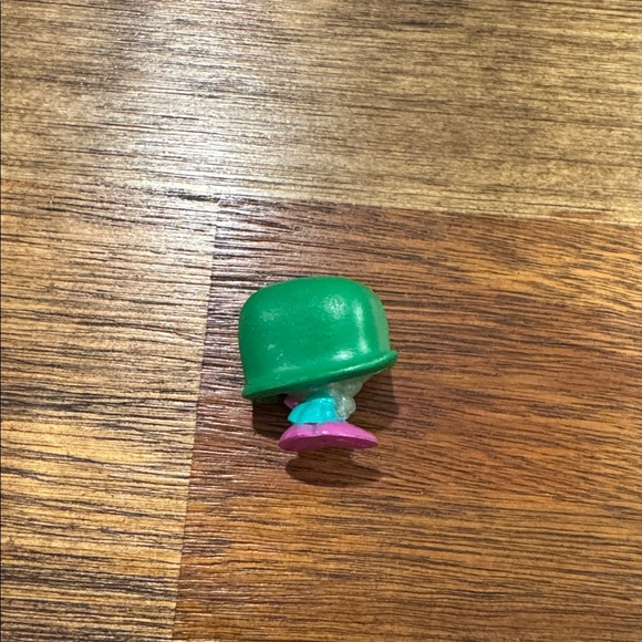 Disgust | Inside Out | Disney Doorables - Picture 2 of 5